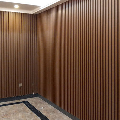 سعر جيد ألواح غطاء الجدار مضادة للأشعة فوق البنفسجية WPC غطاء خارجي مركب مخصص الانترنت